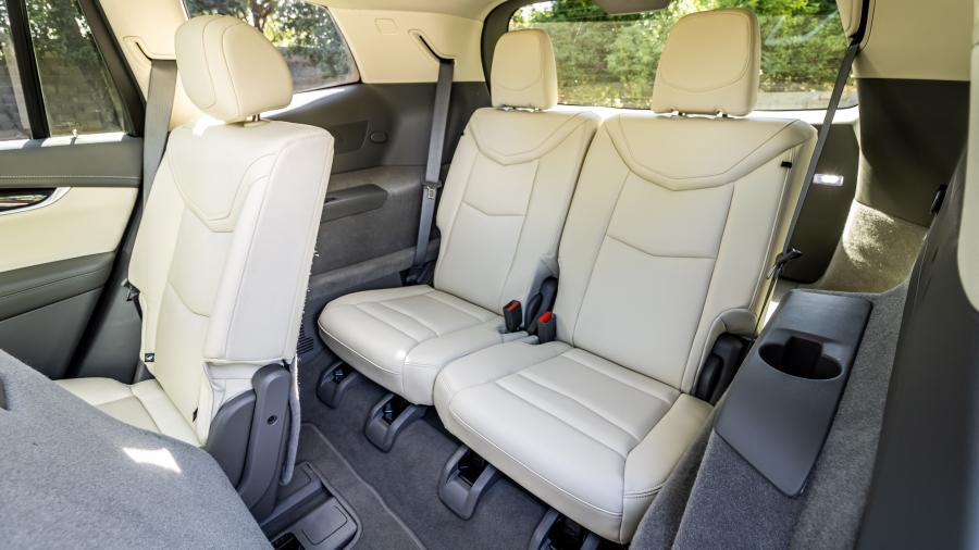 Интерьер Cadillac XT6 Luxury 2019 года  (фото 36 из 39)